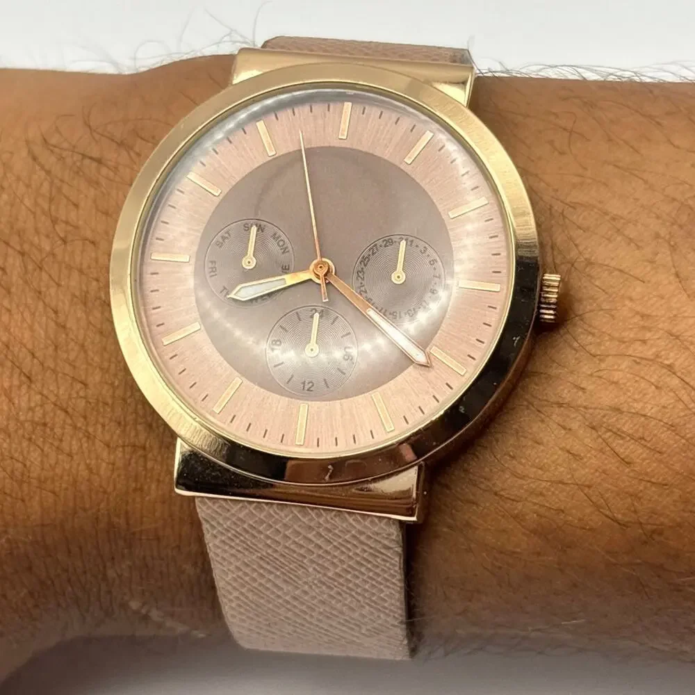 Gold Analog Men's Watch